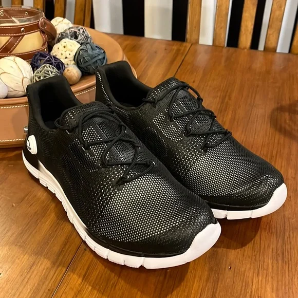 Reebok ZPump Fusion PU The Pump shoes sneakers new AR0369 Mens